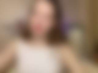 ErmaLasin's Live Sex Cam Show