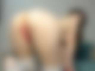 Live cam show with Xo-Niya - New Big Ass on Camsoda