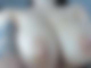 Live cam show with nataly-hot24 - Petite on Dolls Live