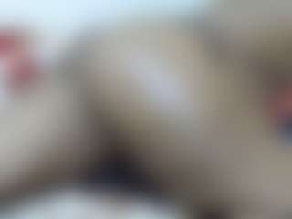 Live cam show with CurvyLolaXX - New Anal on WildCum