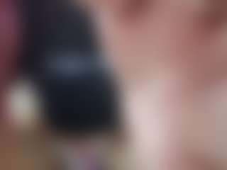 CrissyGenco's Live Sex Cam Show