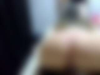 laylasweet's Live Sex Cam Show