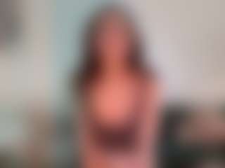 Live cam show with JacintaBiasi - New Toys on madthumbs