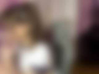 Live cam show with AdenaWernsman - Squirt Teen (18+) on Dare Cams