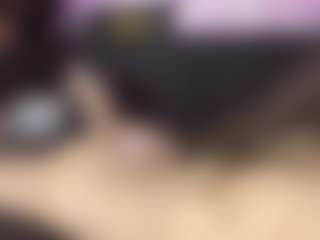 Live cam show with AdenaWernsman - Thin on camwithhim.com