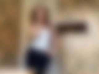 Lora's Live Sex Cam Show