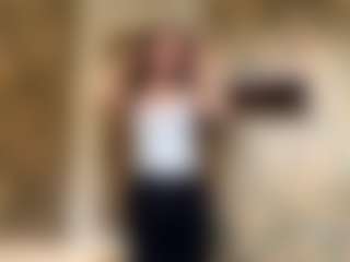 Lora's Live Sex Cam Show