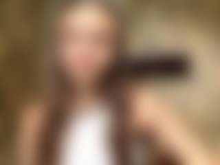 Live cam show with Lora - Squirt on StripNow