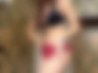 Lora's Live Sex Cam Show