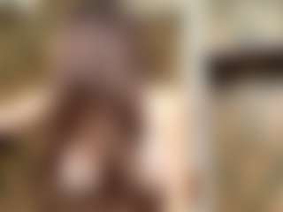 Live cam show with Lora - Hairy Pussy on StripNow