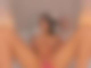 Live cam show with Ariana Foxy - Anal Teen (18+) on Camsoda