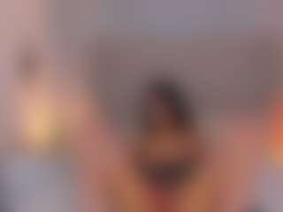 Live cam show with Ariana Foxy - Brown Hair on Dolls Live