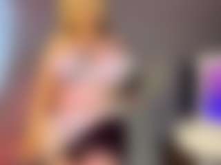 Mia's Live Sex Cam Show