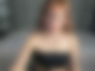 Live cam show with LIA-MILLER - Lush Blonde Hair on Camiplay Live