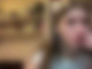 ZellaWolfenbarger's Live Sex Cam Show