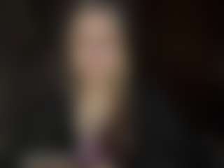 Live cam show with LynetteHuebschman - New Blowjob on SinfulBabes