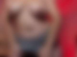 EmmaCamil's Live Sex Cam Show