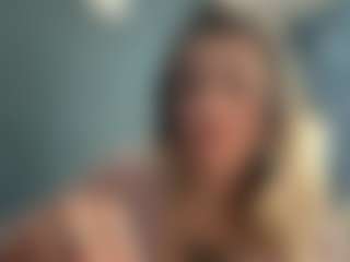 TarynWaterhouse's Live Sex Cam Show