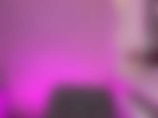 Kira's Live Sex Cam Show
