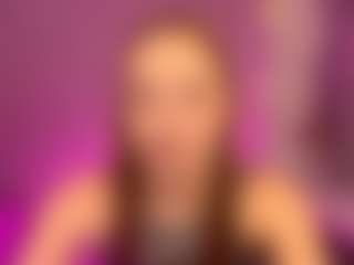 Kira's Live Sex Cam Show