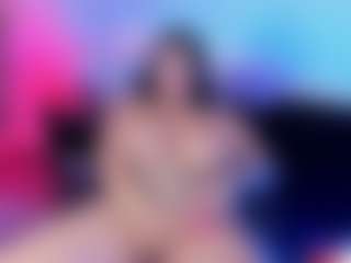 Live cam show with Danna - Grandes Tetas on Instabang