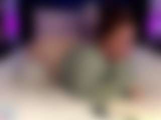 Live cam show with Crystal Cream - Wife on fapnchat