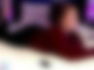 Live cam show with Crystal Cream - Wife on Dolls Live