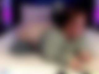 Live cam show with Crystal Cream - Wife on livesuperchat.net