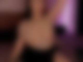 Live cam show with solangell - French on Camsoda | colombia