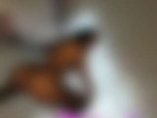 Live cam show with ANIE - Small on live18s.com