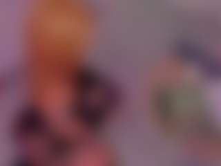 Live cam show with Isabella - Tattoos on CamClone