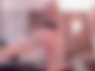Live cam show with Isabella - Bikini on Mixed Magazine Live