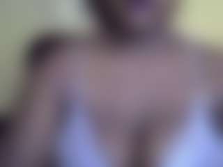 Live cam show with Nohemia - New Teen (18+) on CamClone