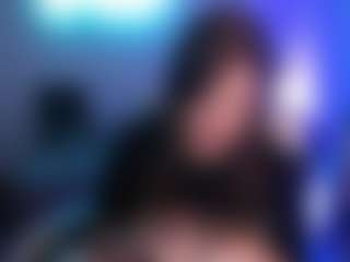 Live cam show with sphiagrants - Riding on Camsoda