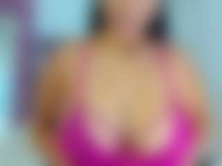 Live cam show with LilaMarin - Ride on googirlz