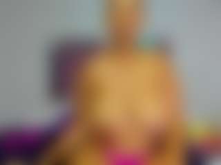 Live cam show with LilaMarin - Ride on Dolls Live
