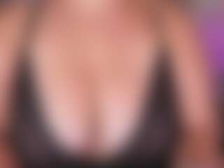 Live cam show with Maria - Gray Eyes on thefappeningchat.com
