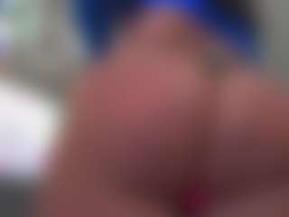 Kinky Kris's Live Sex Cam Show