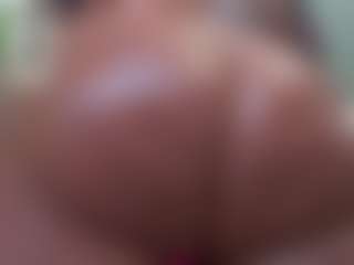 Live cam show with Kinky Kris - HD MILF on Camsoda