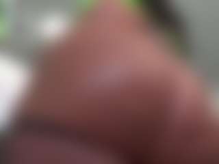 Live cam show with Kinky Kris - Hairy on Livezox