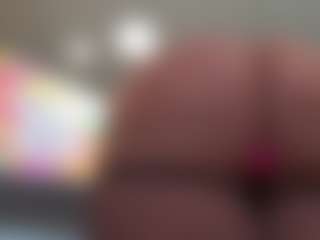 Live cam show with Kinky Kris - Hairy on CamClone