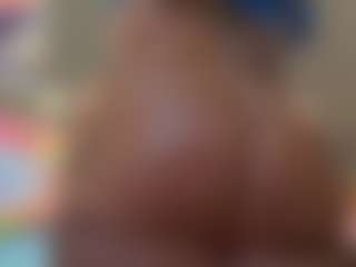 Live cam show with Kinky Kris - Sub on madthumbs
