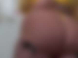 Live cam show with Kinky Kris - Lush MILF on Big Tits