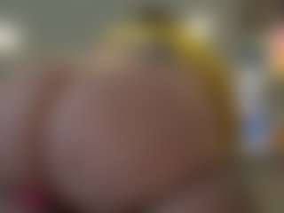 Kinky Kris's Live Sex Cam Show