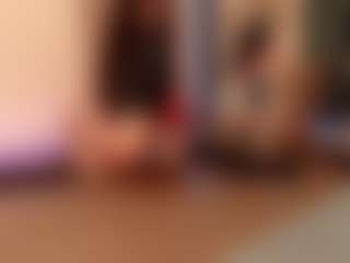 Live cam show with oriana - Boots on Camsoda