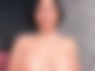 Giannasue's Live Sex Cam Show