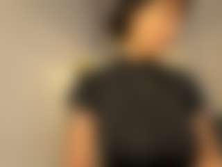 Giannasue's Live Sex Cam Show