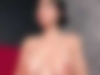 Giannasue's Live Sex Cam Show