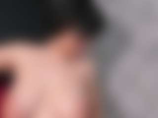 Giannasue's Live Sex Cam Show