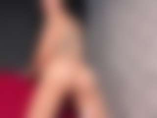 Giannasue's Live Sex Cam Show